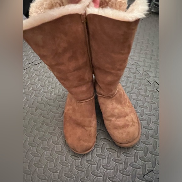 UGG authentic tall boots. Size 9. Very well worn but still warm and comfy! - Picture 6 of 7